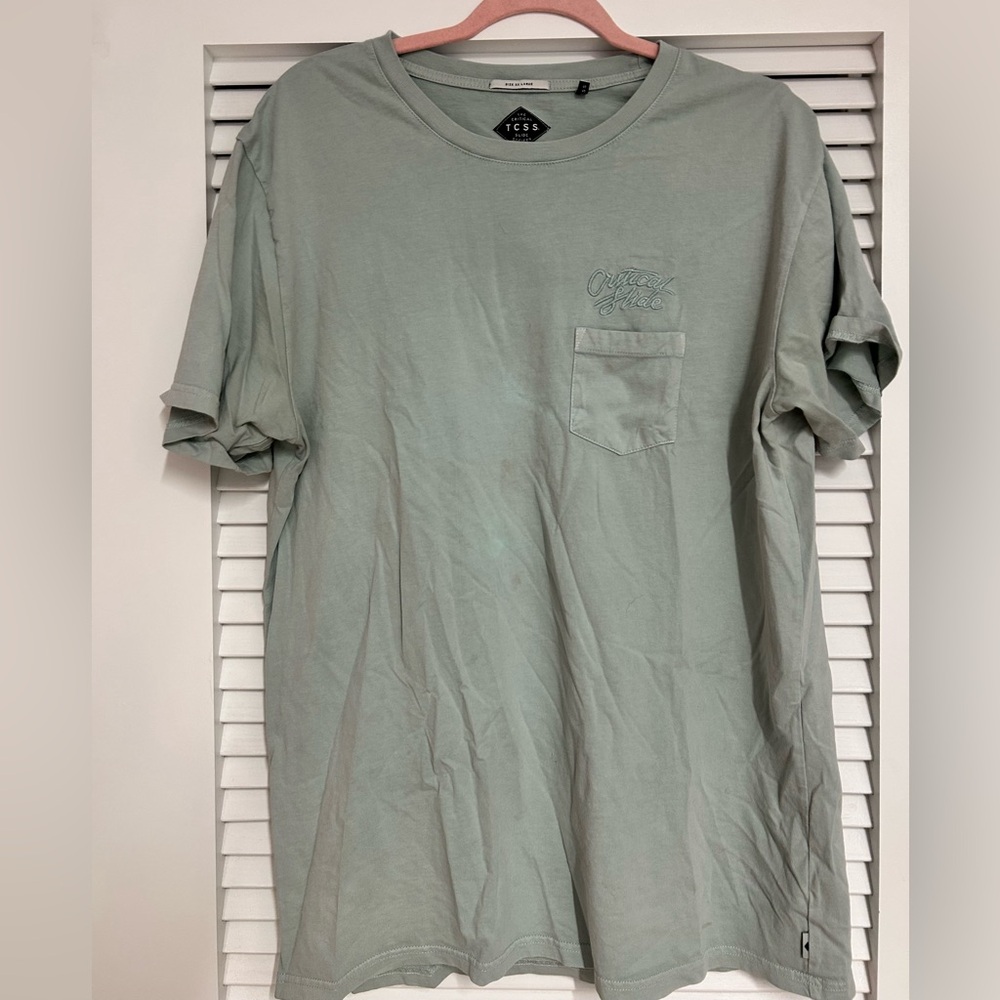 Casual Green Short Sleeve Tee with Relaxed Fit